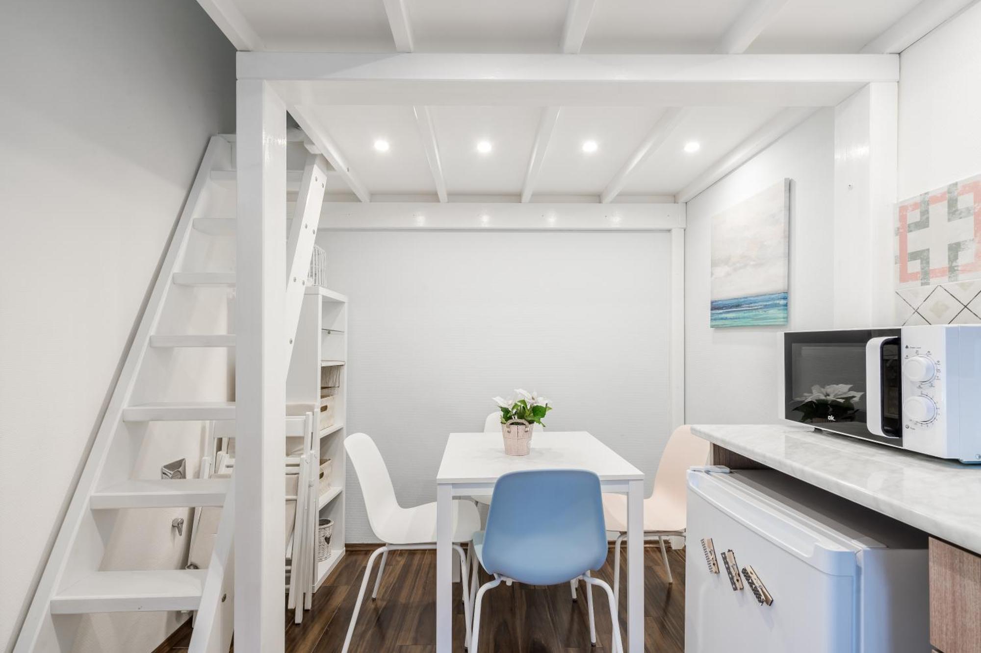 Bpr Stylish Mosaic With Terrace Apartment *