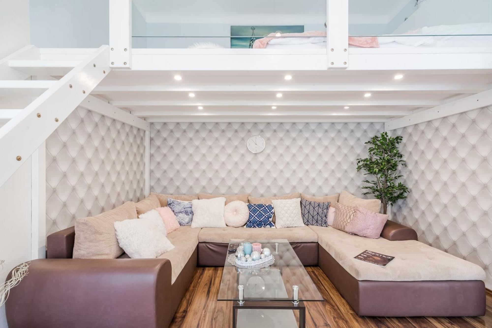 Apartment Bpr Stylish Mosaic With Terrace Budapest
